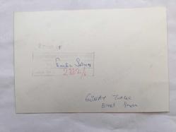 EMEL SAYIN'IN ORİJİNAL 3'LÜ FOTOĞRAF SETİ, 12 x 9  cm EBADINDA - EMEL SAYIN, DOĞUŞTAN GÖZLERİ OLMAYAN KÜÇÜK BİR KIZ ÇOCUĞUNU EVİNDE ZİYARET EDERKEN ÇEKİLMİŞ 3 FARKLI KARE