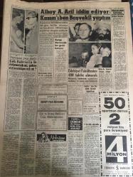 YENİ SABAH GAZETESİ 1 ŞUBAT 1959 YIL :21 SAYI :7154---Kasım Gülek Ben vazifemi yaptım dedi ---Orta Anadolu Ovaları da sel tehdidi altında --Bir Gençlik Vekaleti Kurulması İsteniyor ---440 Milyon dolarlık dış borçlar taksite bağlandı ---Eski Amerikan Elçisi Mc Ghee İstanbul da --PER uçağını kaçıranlar dün şehrimize getirildi --Gümrüklerde ,hangi malların tevzi dışı bırakıldığı bilinmiyor ---5 Yaşında bir çocuk polisin elinde kaldı ---Bir Komünist uşağının savurduğu hezeyanlar ---Ayak bastı parası :Siyavuşgil ---İstanbul Rehberi ---Albay A.Arif iddia ediyor :Kasım ı ben başvekil yaptım --Edebiyat Fakültesine 480 talebe alınacak ---Rus Atom Şehrinin Esrarı Çözüldü---I.Spor Beşiktaş oynuyor --Modaspor Fenerbahçe yi 67-60 mağlup etti --K.Paşa ,Galatasaray ı dün terletti :2-4---Darüşşafaka Galatasaray karşısında  galibiyeti kaçırdı --Vefa yı nihayet dün B.Spor yendi :3-2---Türkiye milli olimpiyat komitesinin kararları ---Kızlararası voleybolda Fenerbahçe şampiyon ---