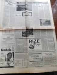 Cumhuriyet Gazetesi - 11 Eylül 1964 - Adalet Partisinde Başkanlık Meselesi Yazan Ecvet Güresin Köşe Yazısı - Abluka Yüzünden Kıbrıslı Türkleri Düştükleri Güç Durumdan Kurtarmak İçin Erenköy'e İhtiyaç Maddesi Çıkaracağız - Dışişleri Bakanı Feridun Cemal Erkin İttifakları Gözden Geçirme Konusunda Dikkatli Olmak Lazım Dedi - Kıbrıs'ta Türkler Arasında Gıdasızlıktan Salgın Hastalık Başgösterdi - Adalet Partisi Milletvekili Mahmut Rıza Bertan Bir Kazada Vefat Etti - Bir Acı Şarkı Yazan Cronin Yazı Dizisi - Bay Oscar Karikatür - İngiliz Sovyet Kredi Anlaşması Amerikada İyi Karşılanmadı - Paris'in Kralı Çizgi Roman - Perde Aralığından Yazan Nadir Nadi Köşe Yazısı - 200 Dolarla 40 Gün Avrupa Derleyen Haluk Durukal Yazı Dizisi - Rize Çayı - İşgalden Kurtuluşa İzmir'in Kanlı Günleri Yazan Doktor Şükrü Pamirtan Yazı Dizisi - Başkan Ulvi Yenal Galatasaray'ın Magdeburg'la Rövanş Maçı İçin Temkinli Konuştu - Panathinaikos AEK İdarecileri Politika İle Uğraşmıyoruz - Fenerbahçe Gençlerbirliği Maçı