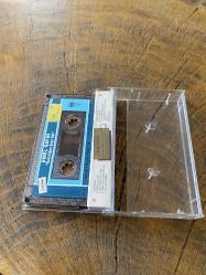 EMEL SAYIN - ÜZÜLDÜĞÜN ŞEYE BAK - KASET