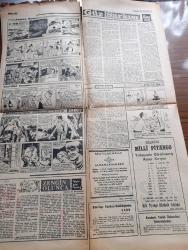 Cumhuriyet Gazetesi - 25 Aralık 1965 - Gönül Yazar'ın Halime Şarkısı Müstehcen Olduğu Sebebiyle Mahkemede Dinlendi Fotoğraf - 1966 Yılı Adana'da Köy Yılı İlan Edildi - 100 İlkokul Öğrencisi Sessiz Yürüyüş Yaptı - Norveç'le Yeni Bir Kredi Anlaşması İmzalandı - İzmir Belediye Mensuplarına Su Elektrik Havagazı İçin %50 İndirim - Cumhuriyete Mektuplar Köşesi - Değerli Sanatçı Gazanfer Özcan Ameliyat Oldu - Haftanın Şakaları Yazan Burhan Felek - Haftanın Filmleri Yazan Ural Birand - 40 Yıl Önce Cüzzamın Tedavisi - Doktor Hulusi Behçet Bey - İstanbul'da Sinemalar Tiyatrolar Programı - İpana - Güney Vietnam'da Namlular Sustu - Şam'daki Mücadelede Jön Türkler Yenildi Bitar Başbakan Oldu - Türkiye İş Bankası - Güz Şarkısı Yazan Peride Celal Yazı Dizisi - Zengin Olunca Yazan Joan Fleming Yazı Dizisi - James Bond Çizgi Roman - Malkoçoğlu Konu Ve Resim Ayhan Başoğlu