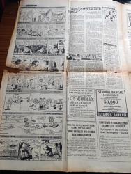 Milliyet Gazetesi - 17 Ocak 1966 - Bayan Gandi'ye Başbakanlık Teklif Edildi -  Sinema Oyuncusu John Mills ve Ailesi Sinemaya Gidiyor Fotoğraf - Ramazan Davulu Bir Mesele Oldu - Mimarlar Ayasofya Müze Kalmalı Dedi - THY'nin Art Uçağı Havadayken Yangın Tehlikesi Geçirdi - Langırt Faciası Yazı Suat Arın - İstanbul'da Yeni 2 Tıp Fakültesi Açılıyor - Kur'an'ı Kerim'den İlhamlar Yazan Behçet Kemal Çağlar - Türk Demir Döküm Fabrikaları - Abdülcanbaz'ın Maceraları Çizen Turhan Selçuk - Çarpıntı Yazan Françoise Sagan Yazı Dizisi - Murat Davman Casuslara Karşı Yazan Ümit Deniz Yazı Dizisi  - Atatürk Bir Milletin Yeniden Doğuşu Yazan Lord Kinross Çeviren Murat Belge Yazı Dizisi - Olaylar ve İnsanlar Hazırlayan Hasan Pulur - Adana Bölge Tiyatrosu Açılıyor - Rıfat Ilgaz -  Hababam Sınıfı - Yaşar Kemal'in Tenekesi Gülriz Sururi  Engin Cezzar Tiyatro Topluluğu Sahnesinde - Beşiktaş Şampiyon - Lider Bursaspor Beylerbeyini 2 0 Yendi -Şampiyon Kulüpler Turnuvası İçin Orhan Şeref Apak Yeni Teklif Yapacak