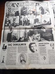 Tercüman İnci Ekran Gazetesi - 17 Ocak 1978 - Tarık Akan'la Güçbirliği Yapan Cüneyt Arkın Sinema Sanatçıları Televizyon Rekabetine Karşı Birleşmeli - Aktör Cüneyt Arkın Güneş Ne Zaman Doğacak İsimli Filmde Rusya'dan Kaçıp Yurda Sığınan Bir Türk'ü Canlandırıyor - Cüneyt Arkın Ve Tarık Akan Fotoğraf - Kaynanalar Dizisinin Sevimli Hizmetçisi Defne Yalnız 1979 Eurovision Yarışmasına Katılacağım Diyor Fotoğraf - Nevin Pere Yeğenlerinin Eşiğinde Ekrana Gelecek - TV Yıldızı Foto Roman Oynayanlar Suna Yıldızoğlu Şevki Erdal Ve Belkıs Gökçe - Kadın Ev Köşesi - Neden Saçsız Kalınır - Televizyon Niyazi Yazan Suavi Süalp Çizen Alp Tamer - Sevda Kuyusu Yazan ve Çizen Erol Denli - Makaracı Suavi Süalp - Evlenmek İstiyorum - Tarihi Macera Romanı Şeytan Kuyusu - Gülizar Filmi Emel Sayın Ediz Hun Bol Bol Şarkı Var Fotoğraf - Aytül Kasar Sunuculuğu Da Yaptığı Programda Beş Şarkı İle Ekrana Geliyor - Ara Nağmesi Yazan Aziz Üstel