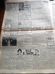 Cumhuriyet Gazetesi - 18 Nisan 1941 - Akdeniz Muharebeleri Yazan Yunus Nadi Köşe Yazısı - Amerikan Tersanelerinde İlk Olarak Tamir Edilen İngiliz Harb Gemilerinden Malaya Zırhlısı Fotoğraf - Garb Çölü Sınırında Alman Tazyiki Gittikçe Kırılıyor - Milli Şef İsmet İnönü'nün Tetkikleri - Amiral Darlan Ne Yapmak İstiyor - İngiliz Yunan Hattı Yarılmadı - Yugoslav Ordusu Teslim Oldu - Bir Japon Gazetesine Göre İran Sovyet Münasebatı Bozuluyormuş - Küçük Hikâye Hasret Şarkısı Yazan Mükerrem Kamil Su - Tramvayda Kadın Biletçiler İşe Başladı Fotoğraf - Tophanede Yeni Bir Yolcu Salonu - Yugoslavya Ana Kraliçesi Mari'nin Hazin Sözleri - Mevsimsiz Yağan Kar Meyveleri Harap Etti - Edebi Roman Bir Aşk Uçurumu Yazan Mahmud Yesari Yazı Dizisi - Burhan Felek Köşe Yazısı - İki Esir Yazan Lajos Zilahy Yazı Dizisi - İstanbul Lisesi'nin Spor Bayramı - Alemdar Davutpaşa Maçı Fenerbahçe Stadında - Fransız Tiyatrosunda Halk Sanatkarı Naşid Ve Yaban Gülleri - Turan Tiyatrosunda Yavrunun Gecesi Hamiyet Yüceses