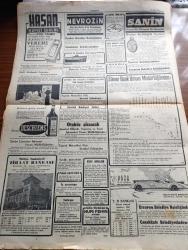 Cumhuriyet Gazetesi - 18 Nisan 1941 - Akdeniz Muharebeleri Yazan Yunus Nadi Köşe Yazısı - Amerikan Tersanelerinde İlk Olarak Tamir Edilen İngiliz Harb Gemilerinden Malaya Zırhlısı Fotoğraf - Garb Çölü Sınırında Alman Tazyiki Gittikçe Kırılıyor - Milli Şef İsmet İnönü'nün Tetkikleri - Amiral Darlan Ne Yapmak İstiyor - İngiliz Yunan Hattı Yarılmadı - Yugoslav Ordusu Teslim Oldu - Bir Japon Gazetesine Göre İran Sovyet Münasebatı Bozuluyormuş - Küçük Hikâye Hasret Şarkısı Yazan Mükerrem Kamil Su - Tramvayda Kadın Biletçiler İşe Başladı Fotoğraf - Tophanede Yeni Bir Yolcu Salonu - Yugoslavya Ana Kraliçesi Mari'nin Hazin Sözleri - Mevsimsiz Yağan Kar Meyveleri Harap Etti - Edebi Roman Bir Aşk Uçurumu Yazan Mahmud Yesari Yazı Dizisi - Burhan Felek Köşe Yazısı - İki Esir Yazan Lajos Zilahy Yazı Dizisi - İstanbul Lisesi'nin Spor Bayramı - Alemdar Davutpaşa Maçı Fenerbahçe Stadında - Fransız Tiyatrosunda Halk Sanatkarı Naşid Ve Yaban Gülleri - Turan Tiyatrosunda Yavrunun Gecesi Hamiyet Yüceses