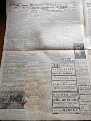 Cumhuriyet Gazetesi - 3 Birincikanun ( Aralık) 1942 - Bir Facia Etrafında 2 - Suikast Davası Dünkü Celsede Von Papen'in Hususi Katibesi Roz Dinlendi - Suikast Suçlularından Abdurrahman Kornilof Ve Pavlof Mahkeme Huzurunda Fotoğraf - Millet Meclisi Örfi İdare Kanununu Altı Ay Daha Temdid Etti - Mussolini Churchill'e Cevap Veriyor - Nafia Vekili Ali Fuad Cebesoy - Marmara'da Yapılacaktır İskeleler - Elageilada Kati Muharebe Başlıyor - Stalingrad Bölgesinde Çembere Alınanlar Almanlar - Şimali Afrika'da Darlan Bir İmparatorluk Konseyi Kurdu - Amerikan Ordusunun Şimali Afrika'ya Çıkışına Dair Radyo İle Nakledilen Resimler - Üsküdar Doğancılarda Şeyhülislam Ömer Efendi'nin Arsasında Verem Dispanserinin Temeli Atıldı Fotoğraf - Kızılay Seyyar Mutfaklar la Uzak Semtteki Halka Sıcak Yemek Verecek - Tanzimatın İlk Romanı Yazan İsmail Hami Danişmend Yazı Dizisi - Spor Hocası Faik Üstünidman Vefat Etti - Ses Sinemasında Yunanistan'ın En Güzel Sesi Tangolar Kraliçesi Sofia Vembo - Kar İzleri Örttü