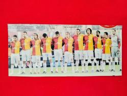 Galatasaray 2009-2010 Kadrosu Gazete Kupürü - 32x15 cm