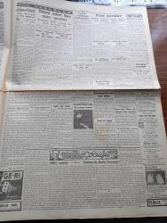Cumhuriyet Gazetesi - 21 Şubat 1943 - Şükrü Saraçoğlu'nun Nutku İle Halkevlerinin 11. Yıldönümü Törenleri Bugün Saat 15'te Açılacak - Ankara'da Seçimden Bir İntiba - Aziz Milli Şefimiz İsmet İnönü Ve Bayan Mevhibe İnönü Reylerini Kullanıyor Fotoğraf - İkinci Seçmen İntihabı Bitti - Bütün Yurtta Halkımız Reyini İttifakla Cumhuriyet Halk Partisi Namzetlerine Verdi - Maarif Vekilimiz Hasan Ali Yücel Toplantılara Başkanlık Ederken Fotoğraf - Gandhi Dün Serbest Bırakıldı - Varlık Vergisini Vermeyen 37 Tüccar Daha - Dün Polis Tarafından Demirkapıdaki Toplanma Kampına Sevmedikleri Hafta İçinde Aşkale'ye Sevkedilecekler - Elektrik Havagazı Tramvay Tünel Ve Vapur Tarifelerine Zam - İstanbul Seçimlerinde 260 Bin Kadın 273 Bin Erkek Oy Kullandı  - Yardımseverler Cemiyeti Kongresinde Halide Edip Adıvar Kürsüden İnerken Fotoğraf- Milli Birlik Ve Halkevlerinin Rolü Yazan Safaeddin Karanakçı - Selim Sırrı Tarcan'ın Konferansı - Milli Roman Toros Çocuğu Yazan M. Şevki Yazman