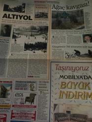 SABAH İSTANBUL GAZETESİ SABAH İSTANBUL AVRUPA YAKASI GAZETESİ - 15 Ağustos 1998 -Erdal Bilallar-Şenol Baştakar-Şikayetler-Nöbetçi eczaneler-İstanbul Sağlık rehberi-Fakstan-Önemli telefonlar-Filiz Güler-engin akbaş-İbrahim sarı-trafik denetleme Şube müdürü Hasan kaynar-Pasha Disko-il sağlık müdürü Mehmet Salman-sağlık Bakanı Halil İbrahim Özsoy-Seyran-Arzu yanardağ-Emine Ün-Jülide Dalyan-İsmet collection-Avcılar-küçükyalı-Ataköy-Yenibosna-Selimpaşa-Fatih-Zeytinburnu-Çamlıca Yeşilköy huzurevleri-gözen önlisans kursları-İyibaş mobilya-Saffet Bulut-Ertan Ünal-Gazi Ahmet muhtar Paşa- Aylin gündüz-arcun Tanju-nükhet duru-grup Laçin