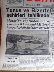 Cumhuriyet Gazetesi - 5 Mayıs 1943 - Yaylım Ateşi Yazan Nadir Nadi Köşe Yazısı - Tunus Ve Bizerte Şehirleri Tehlikede - Şeker Satışı Durduruldu - Askeri Vaziyet Matör Şehri Düştükten Sonra Yazan Emekli General H. Emir Erkilet Yazı Dizisi - Sofyada Fevkalade Tedbirler - Ekrem König Dün Ankara'ya Gönderildi - Hariciye Vekili Numan Menemencioğlu Bir Saat Süren Beyanatta Bulundu - Konservatuar Talebesinin Temsilleri Fotoğraf - İslam Ansiklopedisinde Çıkan Bir Makalenin Tenkidine Cevap Yazan Doktor A. Müfit Mansel - Vali Lütfi Kırdar Dün Mahkemede Şehadette Bulundu - İtalya'nın Cezalanması Yazan Ömer Rıza Doğrul Köşe Yazısı - Yabancı Kadın Filmi Bu Akşam Melek Sinemasında - Şüphe Kadıköy Opera Sinemasında - Utanıyorum Yazan Burhan Felek Köşe Yazısı - Çapamarka - Hasan Kuvvet Şurubu - Gripin - Singer Cep Saatleri - Frengi Ve Belsoğukluğuna Karşı Protejin - Bugünkü Radyo Programı - Borsa - Bulmaca