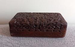 ORJJİNEL EL YAPIMI AHŞAP OYMA TAKI KUTUSU.  İKİNCİ EL KONDİSYON YÜKSEK KOLEKSİYONLUK