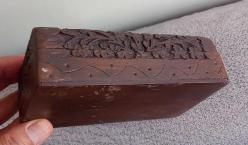 ORJJİNEL EL YAPIMI AHŞAP OYMA TAKI KUTUSU.  İKİNCİ EL KONDİSYON YÜKSEK KOLEKSİYONLUK