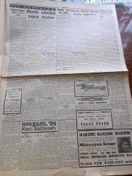 Cumhuriyet Gazetesi - 14 Haziran 1943 - Harbde Yeni Bir Safha Yazan Yunus Nadi Abalıoğlu Köşe Yazısı - 3. İtalyan Adası da Dün Teslim Oldu - Karşılıklı Hava Akınlarının İstikametlerini Gösterir Harita - Ankara Susporları Kulübü Dün Milli Şefimiz İsmet İnönü'nün Huzuru İle Açıldı - Büyük Sıhhat Meclisi Bugün Toplanıyor - Akdeniz Filosunun Zaferi - İngiltere Akdeniz Filosu Başkumandanı Amiral Cunningham - Eski Güreş Federasyonu Reisi Ahmed Fetgeri İsmine Tertib Edilen Güreş Müsabakaları Fotoğraf - Şark Cephesinde Almanlar Sovyet Müdafaasını Yokluyor - Bizde Tiyatro İdraki Yazan İ. Galip Arcan - Galatasaray Lisesi'nin Bayramı - Gary Cooper'in Son Kurşun İpek Sinemasında - 9. Şarl'ın Kanlı Saltanatı Yazan Prosper Merimee Yazı Dizisi - İstanbul İkinci Ağırceza Reisi Hasan Hasbi Gürpınar'ın Cenazesi Kaldırıldı - Bağdat'ta Birleşmiş Milletler Günü Kutlanacak - Bugünkü Radyo Programı - Bulmaca - Dermojen Yanık kremi -  Belsoğukluğu İçin Belsatimol Kullanınız - Doktor Emin Şükrü Kunt