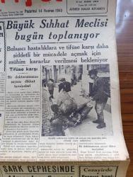 Cumhuriyet Gazetesi - 14 Haziran 1943 - Harbde Yeni Bir Safha Yazan Yunus Nadi Abalıoğlu Köşe Yazısı - 3. İtalyan Adası da Dün Teslim Oldu - Karşılıklı Hava Akınlarının İstikametlerini Gösterir Harita - Ankara Susporları Kulübü Dün Milli Şefimiz İsmet İnönü'nün Huzuru İle Açıldı - Büyük Sıhhat Meclisi Bugün Toplanıyor - Akdeniz Filosunun Zaferi - İngiltere Akdeniz Filosu Başkumandanı Amiral Cunningham - Eski Güreş Federasyonu Reisi Ahmed Fetgeri İsmine Tertib Edilen Güreş Müsabakaları Fotoğraf - Şark Cephesinde Almanlar Sovyet Müdafaasını Yokluyor - Bizde Tiyatro İdraki Yazan İ. Galip Arcan - Galatasaray Lisesi'nin Bayramı - Gary Cooper'in Son Kurşun İpek Sinemasında - 9. Şarl'ın Kanlı Saltanatı Yazan Prosper Merimee Yazı Dizisi - İstanbul İkinci Ağırceza Reisi Hasan Hasbi Gürpınar'ın Cenazesi Kaldırıldı - Bağdat'ta Birleşmiş Milletler Günü Kutlanacak - Bugünkü Radyo Programı - Bulmaca - Dermojen Yanık kremi -  Belsoğukluğu İçin Belsatimol Kullanınız - Doktor Emin Şükrü Kunt