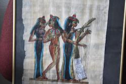 TAMAMIYLA ANTIKA Sanatçı İmzalı Papirüs Tablo ÇOK ESKİ ÇERÇEVELİ DETAYLAR RESIMLERDE   (CD-ODA