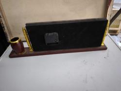 DEKORATİF MASA SAATİ KALEMLİK VE DUA YAZILI CAMİ TEMALI SAAT ÇALIŞMIYOR