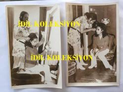 YEŞİLÇAM'IN EFSANESİ BELGİN DORUK'UN ORİJİNAL 2'Lİ FOTOĞRAF SETİ, 18 x 12 cm EBADINDA - BELGİN DORUK EVİNDE MAKYAJINI YAPTIRIRKEN ÇEKİLMİŞ 2 FARKLI KARE