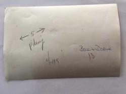 YEŞİLÇAM'IN EFSANESİ BELGİN DORUK'UN ORİJİNAL FOTOĞRAFI, 18 x 12 cm EBADINDA - BELGİN DORUK EVİNDE SİYAH ŞIK ELBİSESİYLE KOLTUĞUN ÜZERİNDE POZ VERİRKEN ÇEKİLMİŞ BİR KARE