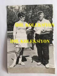 YEŞİLÇAM'IN EFSANESİ BELGİN DORUK'UN ORİJİNAL 6'LI FOTOĞRAF SETİ,  19 x 18 cm ve 18 x 12 cm EBADINDA 6 ADET FOTOĞRAF - BELGİN DORUK TENİS OYNARKEN ÇEKİLMİŞ 6 FARKLI KARE