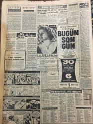 YENİ SABAH GAZETESİ 12 ARALIK 1958 YIL :21 SAYI :7103--CHP Grubu da komisyon kurdu --Maarif vekilinin basın toplantısı --Averoff ,Kıbrıs la ilgili bir açıklama yaptı ---Kum motöründe 30 bin dolma  kalem bulundu --Salgın :Dün de beş çocuk babası bir  alkolik  karısını boğazladı ---İstimlak alacaklıları belediyeden tahvilat yerine parça istiyorlar --Bir kilo namus :Siyavuşgil --İstanbul Rehberi ---Milli Takım Namzetleri Beyoğlusporu 6-1 Yendi --Filibe  hadisesi nin tahkikatı dün başladı ---Güreşçilerimiz Budapeşte de ---Galatasaray gençler grubu  ikiye ayrıldı --Çekoslovakya İstanbul da yeni bir takım deneyecek ---N.Erdem Vefa yı çalıştırdı --Milletlerarası Basın Enstitüsü Somuncuoğlu nu tenkid ediyor --Ortağını öldürdü --Bir orman memuru odun  yüklü GMC nin şoförünü  vurdu --Hasköy Hür P binasını polis tahliye ettirdi ---Ankara da iki  azılı hırsız  yakalandı --