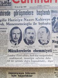Cumhuriyet Gazetesi - 5 İkinciteşrin (Kasım) 1943 - Fransasız Avrupa Yazan Nadir Nadi Köşe Yazısı - İngiliz Hariciye Nazırı Mister Eden Kahireye Vardı - Kahire'de Görüşmelere Başlandı - Moskova'ya Göre Nogay Steplerinde Savaş Sona Erdi - Şark Cephesinden Resimler - Balkanlar Nasıl İstila Edilecek - Hakaret Davaları Karışık Bir Şekil Aldı - Bir Çok Gazetelerin Mahkemeye Gitmesine Sebep Olan Ali İhsan Sabis Davasının Ankara'ya Nakledilmesi İhtimali Var - Binden Fazla Amerikan Tayyaresi Gündüz Almanya'ya Hücum Ederek Büyük Hasarlar Yaptı - Hukuk Fakültesi Dekanı Sıddık Sami Onar - 2 Büyük Film Fırtınalar Hakimi Ve Mabudenin Kızı Taksim Sinemasında - Devamlı Sulh Arzusu Ve Bazı Mütefekkirler Yazan Profesör Doktor Hıfzı Veldet Köşe Yazısı - Aşkın Doğuşu Yazan Peride Celal Yazı Dizisi - Hak Hukuk Yazan Burhan Felek Köşe Yazısı - Bugünkü Radyo Programı - Arlon Saatleri - Uyuz Ve Deri Kaşıntılarını Dermoliv Çabuk Geçirir - Bugünkü Radyo Programı