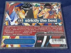 STRICTLY THE BEST  MÜZİK CD - SIFIR  REGGAE