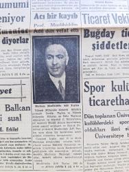 Cumhuriyet Gazetesi - 8 İkincikanun (Ocak) 1944 - Yarınki Davaların Bugünkü Tehlikesi Yazanlar Nadir Nadi Köşe Yazısı - Polonya Meselesi Rusya'daki Polonyalılar Birliği Taleplerini Bildirdi - Ruslar Kirovogradda Cepheyi Yardılar - Kızılordu Polonya'da Da 40 km. İlerledi İki Şehir Üzerine Yürüyor - Ticaret Vekili Celal Said Siren İstanbul'da Buğday Ticareti Yasağı Şiddetlendiriliyor - Sıhhat Vekili Hulusi Aktaş'ın Beyanatı Tifüs Tamamiyle Sönmedi Halk Hükümete Yardım Etmelidir - Spor Kulüpleri Birer Ticarethane Olmuş - Bu Harbin En Büyük İcadı - İngilizler Tazyik Edilmiş Hava İle Uçan 800 Km. Süratinde Pervanesiz Uçaklar Yaptılar - Şanghay Batakhaneleri Bugün Melek Sinemasında - İkinci Dünya Harbi Ve Güneş Lekeleri Yazan Profesör Salih Murat Uzdilek - Ekmek Kartı Yolsuzlukları - Aşkın Doğuşu Yazan Peride Celal Yazı Dizisi - Safiye Ayla İzzettin Ökte Ve Burhan Ökte Saray Sinemasında - Gene Tramvayda Dilekler Yazan Burhan Felek Köşe Yazısı - Göl Bakiresi Şark Sinemasında - Bulmaca