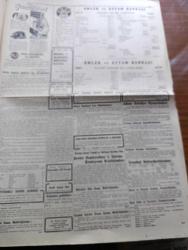 Cumhuriyet Gazetesi - 22 Mart 1944 - İngiliz Politikasına Dair Yazan Nadir Nadi Köşe Yazısı - Parti Grubunun Dünkü Kararları - Başvekil Şükrü Saracoğlu'nun Verdiği İzahat - Parti Grubu Hükümete 57 Reye Karşı 251 Reyle İtimad Beyan Etti - Macaristan'ın İşgali - Macar Ordusu Almanlara Yer Yer Mukavemet Ediyor - Toprak Vergisi - Şark Cephesinde Dniester Nehri Kıyılarında Korkunç Bir Savaş - Saffet Arıkan - Tevfik Rüştü Aras - Napolide İki Kasaba Lavlar Altında Kaldı - Sherlock Holmes Serisinin Üçüncü Kitabı Reklamı - Şu Garip Dünya 9 Yazan Profesör Salih Murad Uzdilek - Hukuki Romantizm 2 Yazan Profesör Ziyaeddin Fahri Fındıkoğlu - Karikatürist Cemal Nadir Hasta - Marion'un Kalbi Yazan Vicki Baum Yazı Dizisi - Köyümün Sesi Yazan Burhan Felek Köşe Yazısı - Nevruz İlkbahar Bayramı İran Konsolosluğunda Kutlanmıştır - Reşat Nuri Güntekin'in Yaprak Dökümü Yüzüncü Defa Şehir Tiyatrosunda - Ayarsızlar Oyunu 14 Gün İçinde 10.000 den Fazla Seyirci Gördü - Amcabeye Göre Karikatür - Ses Tiyatrosu