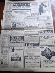 Cumhuriyet Gazetesi - 22 Mart 1944 - İngiliz Politikasına Dair Yazan Nadir Nadi Köşe Yazısı - Parti Grubunun Dünkü Kararları - Başvekil Şükrü Saracoğlu'nun Verdiği İzahat - Parti Grubu Hükümete 57 Reye Karşı 251 Reyle İtimad Beyan Etti - Macaristan'ın İşgali - Macar Ordusu Almanlara Yer Yer Mukavemet Ediyor - Toprak Vergisi - Şark Cephesinde Dniester Nehri Kıyılarında Korkunç Bir Savaş - Saffet Arıkan - Tevfik Rüştü Aras - Napolide İki Kasaba Lavlar Altında Kaldı - Sherlock Holmes Serisinin Üçüncü Kitabı Reklamı - Şu Garip Dünya 9 Yazan Profesör Salih Murad Uzdilek - Hukuki Romantizm 2 Yazan Profesör Ziyaeddin Fahri Fındıkoğlu - Karikatürist Cemal Nadir Hasta - Marion'un Kalbi Yazan Vicki Baum Yazı Dizisi - Köyümün Sesi Yazan Burhan Felek Köşe Yazısı - Nevruz İlkbahar Bayramı İran Konsolosluğunda Kutlanmıştır - Reşat Nuri Güntekin'in Yaprak Dökümü Yüzüncü Defa Şehir Tiyatrosunda - Ayarsızlar Oyunu 14 Gün İçinde 10.000 den Fazla Seyirci Gördü - Amcabeye Göre Karikatür - Ses Tiyatrosu