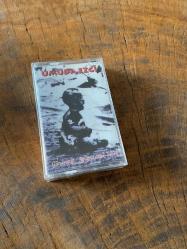 UMUDA EZGİ - GÜN IŞIMIŞ / AĞLAMA ARTIK BEBEK - KASET (JELATİNİNDE)