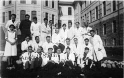 Efemera - Tıp Fakültesi Öğrencileri ve Hocaları Hayrullah Bey, 1933, İstanbul - kitantik - kitaLog