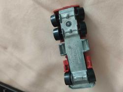 1976 YILI HOT WHEEL OYUNCAK METAL KAMYON TIR  ARABA OTOMOBİL - HONG KONG ÜRETİM MATTEL INC