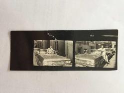 YILDIRIM GENCER'İN MİNİ BOY ORİJİNAL FOTOĞRAFI - 18 x 12 cm EBADINDA - SİYAH & BEYAZ - TEK FOTOĞRAFTA İKİ KÜÇÜK KARE, HER KARE 5 x 3 cm EBADINDA, MİNİ BOY