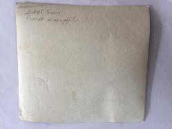 EMEL SAYIN ve İSMET KASAPOĞLU'NUN KÜÇÜK KARELER HALİNDE FOTOĞRAFLARININ OLDUĞU FOTO BASKI - 18 x 16 cm EBADINDA - 10 FARKLI KARE, HER BİR KARE 3,5 x 2,5 cm EBADINDA MİNİ BOYDADIR, ORİJİNAL BASIM