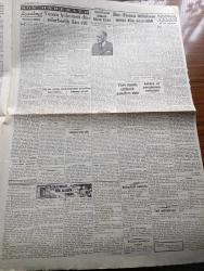 Cumhuriyet Gazetesi - 18 Birincikanun (Aralık) 1944 - Yeni Sipariş Edilecek Gemilere Dair Yazan Abidin Daver Köşe Yazısı - Rus Fransız İttifakının Metni Dün Neşredildi - Yunan Hükümeti Dün Seferberlik İlan Etti - Sicilya'da İsyan Çıktı Belediye Adliye Maliye Binaları Yağma Edildi - Siegfried Hattında Büyük Topçu Düellosu - Macaristan'da Sovyetler İki Şehir Daha Aldılar - Dün Yapılan Lig Maçları Ve Kır Koşuları - Beşiktaş Beykoz Maçından Bir Sahne Fotoğraf - Fenerbahçe Vefa'yı 4 1 Yendi - Yeni Mebuslarımız - İstanbul Boks Şampiyonasının Final Maçları Tehir Edilmelidirler - Ayakta Dinlenmenin Tatlı Uykuya Dalmanın Sırları Yazan Rusçuklu Hakkı - İsviçre'de Yeni Bir İş Kanunu Hazırlanıyor Yazan Ahmed Halil - Şef Cemil Türk Arman Konseri - Meşum Fahişe Lale Sinemasında - Hindistan'ın İstikbali Yazan Ömer Rıza Doğrul Köşe Yazısı - Ankara At Yarışlarının Neticeleri - Burhan Felek Köşe Yazısı - Hasan Limon Kolonyası - Bugünkü Radyo Programı - Ses Opereti Tiyatrosu - Tural Öksürüğü Keser
