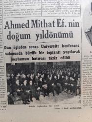 Cumhuriyet Gazetesi - 29 Birincikanun (Aralık) 1944 - Japonya'nın Durumu Güçleşiyor Yazan Abidin Daver Köşe Yazısı - Parti Grubunda Mali Sene Başının İkincikanun Başına Alınması Kararlaştı - Churchill Ve Eden Dün Atina'dan Hareket Ettiler - Batıdaki Alman Taarruzu Her İstikamette Durduruldu - Peştenin İçinde Kanlı Savaşlar - Ahmet Mithat Efendi'nin Doğum Yıldönümü Fotoğraf - Hocapaşa Maliye Tahsil Şubesinin Kasasından 105 Bin Lira Para Çalındı Hırsızlar Aranıyor - Bulgaristan'daki Tarihi İfşaat Kral Boris İki Defa İntihara Karar Vermiş - Küçük Hikâye Guguklu Saat Yazan Andre Mauorois - Ahmet Mithat Efendi Yazan Ahmed Halil - Dünyanın En Zengin Gazetesi La Prensa -  Kapıdan Bir Kadın Girdi Yazan Warwick Deeping Yazı Dizisi - Biraz Güler Yüz Yazan Burhan Felek - Balzac Vadideki Zambak Çıktı - Mualla Gökçay Yılbaşı Gecesi Maksim Salonlarında - Nevrol Cemal - Hamiyet Yüceses Salahaddin Pınar Novotni Oteli Altında - Bugünkü Radyo Programı - Bulmaca - Borsa - Philips