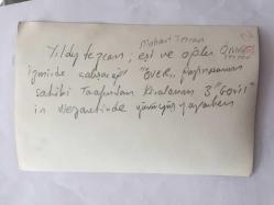 YILDIZ TEZCAN'IN ORİJİNAL 2'Lİ FOTOĞRAF SETİ,  24 x 18 cm  ve 18 x 12 cm EBADINDA 2 ADET FOTOĞRAF - YILDIZ TEZCAN'IN EŞİ MAHMUT TEZCAN ve OĞLU ÖMER TEZCAN İLE BİRLİKTEYKEN ÇEKİLMİŞ 2 FARKLI FOTOĞRAFI