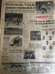 YENİ SABAH GAZETESİ 2 OCAK 1958 YIL :20 SAYI :6764--Adnan Menderes Kıbrıs Türklerine Teminat Verdi: Başvekil ,F.Küçük e yeni yıl  vesilesiyle gönderdiği cevabı telgrafta  Türk Milletinin  kararında en ufak bir tezelzül olmadığını belirtti ---Dr.Küçük Bugün Şehrimizde --1958 in ilk cinayeti dün Zeytinburnu nda işlendi --Silahsızlanma mevzuunda anlaşma ümitleri beliriyor --Yılbaşında 1000 eğlence yerinde zabıt tutuldu ---Rusya bu yıl Ege tütün piyasasına katılıyor ---Kadınlar seferberlikte hizmete çağırılacak ---1958 de İstanbul un imari  faaliyeti devam edecek ---Barlas ın tahliyesi memnuniyet yarattı ---Mısır Ürdün  e yardım yapmayacağını dün resmen ilan etti ---Beşiktaş da Vefa çamuru  yenemedi :0-0--M.Paşa da bugün bir beraberlik olabilir ---İki ezeli rakip de sıkı hazırlanıyor ---Hamit Kaplan Londra ya gitti ---Grivas ın tehditleri ---