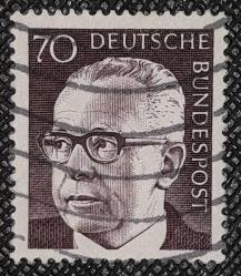 ALMANYA   GERMANY  23.Temmuz.1970  Almanya Federal Cumhuriyeti'nde basılan bu pul, 3. Federal Cumhurbaşkanı Dr. Gustav Heinemann'ı (1899-1976) gösteriyor. 70Pfg  mor kahve