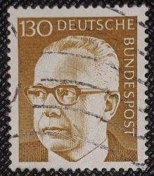ALMANYA   GERMANY  23.Temmuz.1970  Almanya Federal Cumhuriyeti'nde basılan bu pul, 3. Federal Cumhurbaşkanı Dr. Gustav Heinemann'ı (1899-1976) gösteriyor. 130Pfg  sarımsı zeytin yeşili