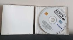 TÜRK MÜZİĞİNDE UNUTULMAYAN ALTIN ŞARKILAR-7 CD ALBÜM.  CD KONDİSYON YÜKSEK. KABI BİRAZ KIRIK. DEĞİŞTİREBİLİRİM. KOLEKSİYONLUK