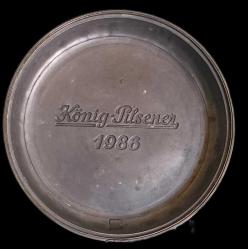 Orijinal Konig Pilsener 1986 Stein Damgalı Tankart ( BÜYÜK BOY)