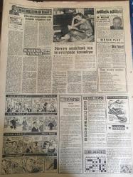 YENİ SABAH GAZETESİ 16 MAYIS 1958 YIL :21 SAYI :6896---Ayakkabı imali ve satışları nizamlandı--Fransa da üretim tehlikeye düştü ---Celal Bayar yurda döndü --Çankırı da 60 bina sular altında kaldı --Lübnan ordusu asilere karşı dün taarruza geçti ---Çanakkale Valisi İstanbul Emniyet Müdürü Oldu ---Kaybettiği kızı ile genelevde karşılaştı ---İstanbul Rehberi ---Tebligat ,gece vakti dahi yapılabilecek ---Fener de ki dayak  hadisesi Adliye de --Kok Kömürü tevziatı 15 Haziran da başlıyor ---Galatasaray Genç Takımı Lokomotif i 2-1 yendi ---Beşiktaş bu akşam Ankara ya gidiyor --Federasyon Kupası Lefter var ,Ergün yok --Beşiktaş Genç Takımı VIERECO ya gidecek --Nazmi Akbacı dün Faik Gönen ve Kaya yı ikna etti --Ruslar üçüncü suni peyki dün fırlattı ---