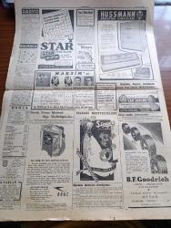 Cumhuriyet Gazetesi - 25 Aralık 1946 - Ortaşarkın İstikrarı İçin Köşe Yazısı - Vali Doktor Lütfi Kırdar'ın Şahitlik Yaptığı Dava Fotoğraf - Dün De Celal Bayar Ve Fuad Köprülü İle Başbakan Yardımcısı Mümtaz Ökmen Arasında Uzun Bir Görüşme Yapıldı - Suriye'de Cemil Mardam Yeni Kabineyi Kuruyor - Moskova Almanya Meselesiyle Meşgul - Bursa İşçileri Bozguncuları Tel'in Etti - Türk Sanatı Adlı Eseriyle Profesör Diez İddialarını İspat Etmelidir Yazan Tahsin Öz - Cenubi Amerika'da Türk Bayrağı - Papa Ve Başkan Truman Noel Münasebetiyle Radyoda Hitabede Bulundular - Yavuz Sultan Selim Ağlıyor Yazan Feridun Fazıl Tülbentçi Yazı Dizisi - Tophane Gümrüğünde Çalışmaya Başlayan Yeni Vinçlerden Biri Fotoğraf - Yaralı Kartal Bugün Marmara Sinemasında - Canavar Tohumu Filmi Melek Ve İpek Sinemasında - Bugün İnci Lüks Pastanesi Açıldı - Bugünkü Radyo Programı - Bulmaca - Star Traş Bıçağı - Hussman Soğutma Cihazları -  Sadi Işılay Ve Mustafa Çağlar Maksimde