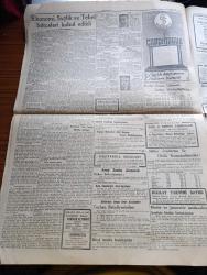 Cumhuriyet Gazetesi - 27 Aralık 1946-Selanik Bankası reklamı-Demokrat Parti Bugün Meclise Dönüyor - Kararda İsmet İnönü'nün Tavassutu Amil Oldu - Fuad Köprülü ile Halk Partisi İdare Heyetinden Faik Ahmet Barutçu Arasında Hararetli Bir Görüşme Fotoğraf - Mehmet Akif Ersoy İçin Eminönü Halkevinde Yapılan Anma - Amerika'da Komünizme Dair Mühim Bir Rapor - Ekonomi Sağlık Ve Tekel Bütçeleri Kabul Edildi - Türk İşçisinin Başbakan Recep Peker'e Telgrafı - Yeni Şiir Nedir Yazan Adile Ayda - Yavuz Sultan Selim Ağlıyor Yazan Feridun Fazıl Tülbentçi Yazı Dizisi - Amcabey Ve Sulh Çizen Cemal Nadir - Ankara Ses Ve Saz Sanatkarları Konseri Perihan Altındağ Sözeri Çemberlitaş Sinemasında - Çapamarka - Norge Havagazı Fırınları - Zehra Bilir Coşkun Kardeşler Ve Sadi Işılay Her Akşam Maksimde - Bugünkü Radyo Programı - İstanbul Belediyesi Şehir Tiyatroları Dram Kısmı Ağlayan Kız Yazan Reşat Nuri Güntekin - En Güzel Yılbaşı Hediyesi Arlon Saatidir