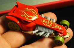 HOT WHEELS 2012 RATİCAL RACER  1:64 ÖLÇEK