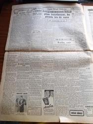 Cumhuriyet Gazetesi - 5 Ağustos 1947 - 12 Temmuz Ve Halk Partisi Yazan Nadir Nadi Köşe Yazısı - Dedeağaç Ateşten Bir Çember İçinde Kaldı - Çeteler Bütün Köyleri Yakıyorlar - Endonezya'da Dün Gece Ateşkes Emri Verildi - Türkiye'deki Museviler Refah İçindeyiz Diyorlar - Cumhurbaşkanı İsmet İnönü Başbakan Recep Peker'i Kabul Etti - İngiltere'de Yahudilere Karşı Nümayişler Devam Ediyor - Bükreş Büyükelçimiz Hulusi Fuat Tugay İstanbul'da - Halk Şiirinde Cezayir Yazan İsmail Habib Sevük - İlkokul Yaşına Gelen Çocuklar 7 12 Yaşındaki Çocuklar Bu Sene De Sayılacak - Yabancı Kadın Yazan Ahmed Hidayet Reel Yazı Dizisi - Cüzzam Hastanesi'nin İzmir Civarına Nakli - Ahmet Yatman Safiye Ayla Hamiyet Yüceses Rikkat Uyanık ve Birçok Sanatçı 7 Ağustos Perşembe Akşamı Çiftesaraylar Bahçesinde - Yüksek Ses Sanatkarı Ayda Sönmez Ve İsmail Dümbüllü Tiyatro Bu Akşam Suadiye Çınardibinde - Oxford Keskin Ağızlı Traş Bıçağı - Müzeyyen Senar Işıl Konseri Marmara Kulübünde - Servel Buzdolabı - Bulmaca