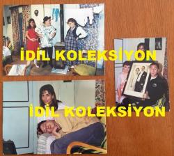 ALİ POYRAZOĞLU'NUN ORİJİNAL 3'LÜ FOTOĞRAF SETİ, 18 x 13 cm ve 13 x 9 cm EBADINDA 3 ADET FOTOĞRAF - ALİ POYRAZOĞLU TİYATROSU OYUNUNDAN 3 FARKLI KARE, ALİ POYRAZOĞLU KUCAĞINDA TUTTUĞU 2 BEBEK, OYUN ARKADAŞI NUR GÜRKAN ve DİĞER KADIN OYUNCUYLA AYNI KAREDE