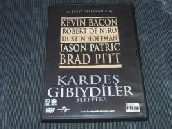 KARDEŞ GİBİYDİLER - SLEEPERS - SIFIR AYARINDA  ÇOK TEMİZ DVD FİLM