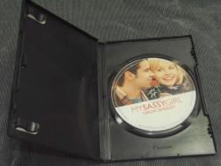 HIRÇIN SEVGİLİM - MY SASSY GIRL - SIFIR AYARINDA  ÇOK TEMİZ DVD FİLM